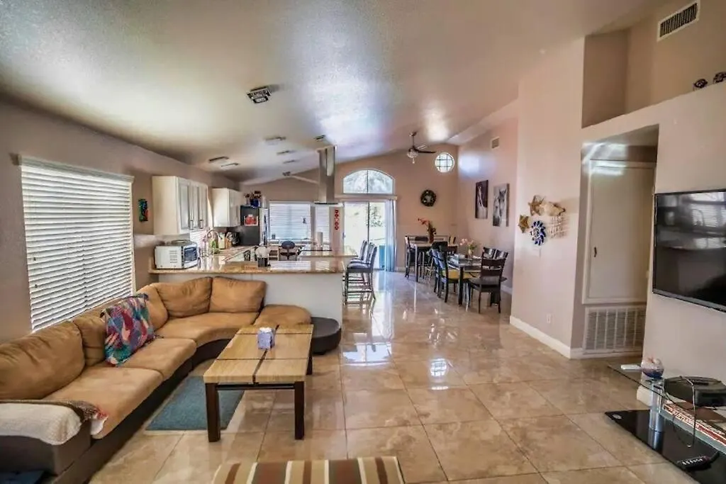 Pet Friendly Rancher With Pool/Sw Las Vegas 0*,