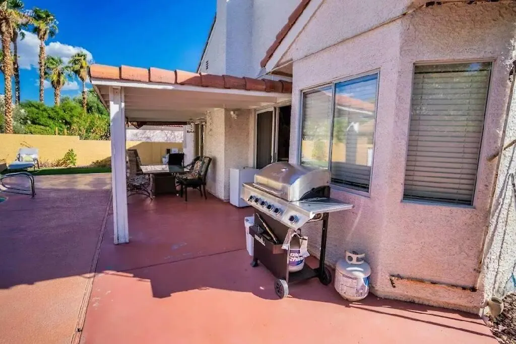 Pet Friendly Rancher With Pool/Sw Las Vegas