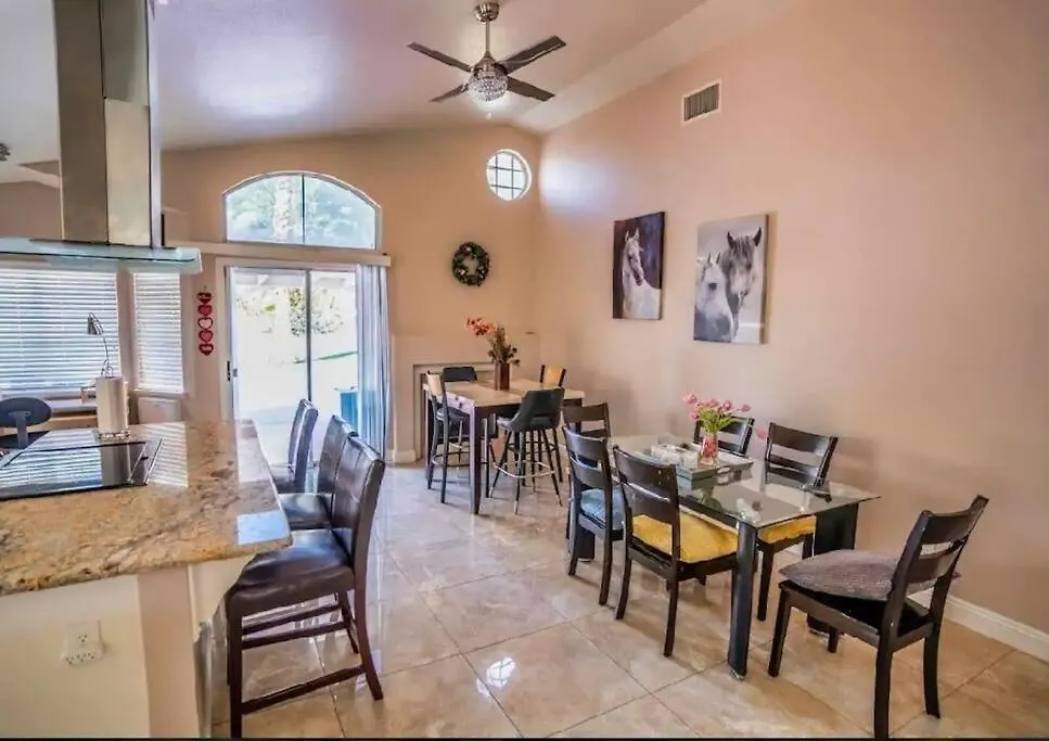 Villa Pet Friendly Rancher With Pool/Sw Las Vegas